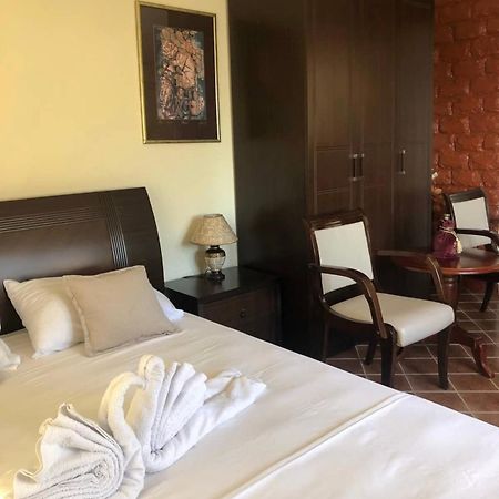 Apartments Moracanin ซูโตมอเร ภายนอก รูปภาพ