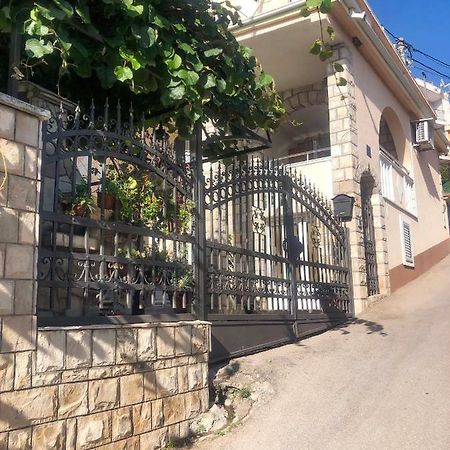 Apartments Moracanin ซูโตมอเร ภายนอก รูปภาพ