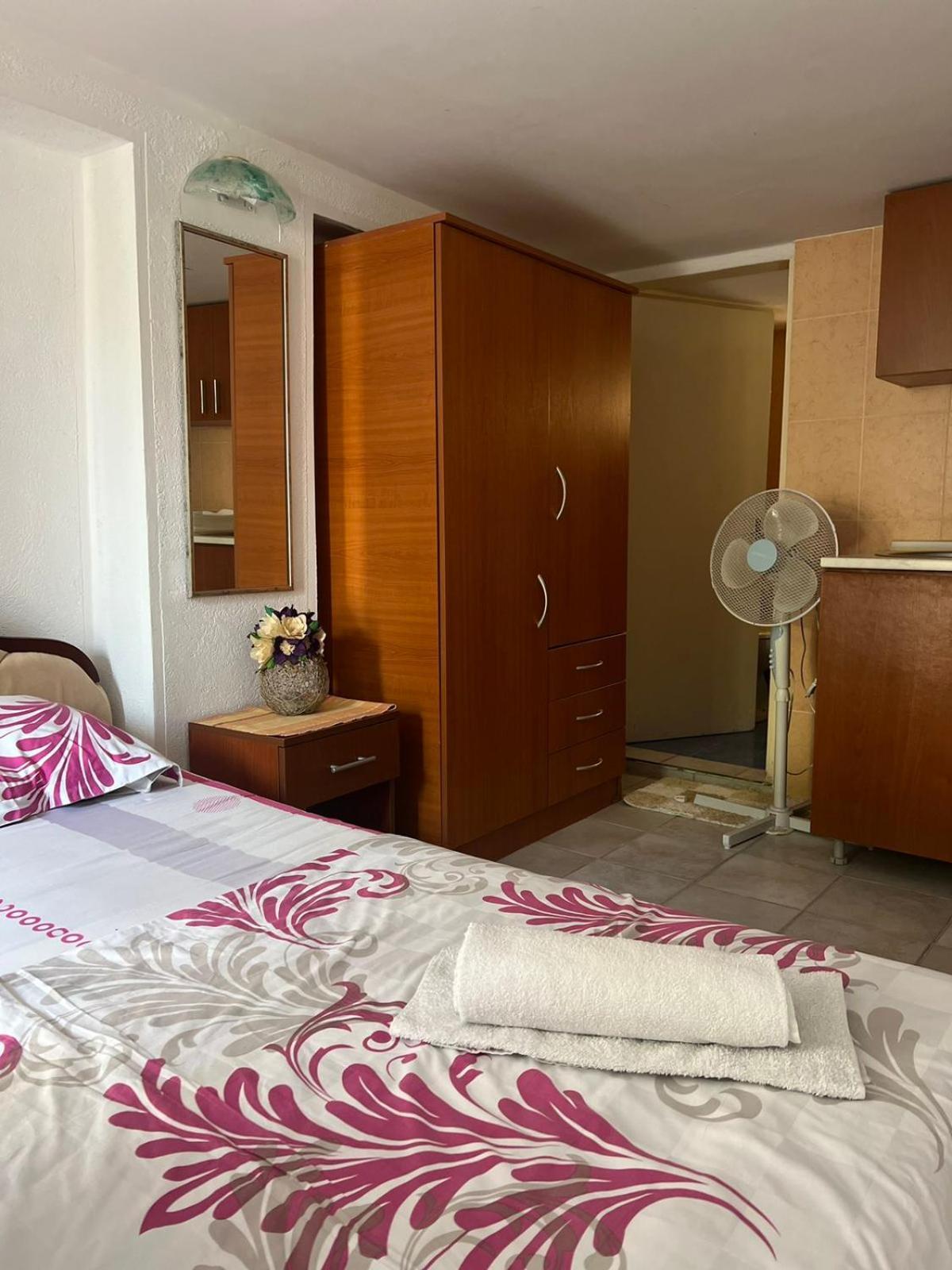 Apartments Moracanin ซูโตมอเร ภายนอก รูปภาพ