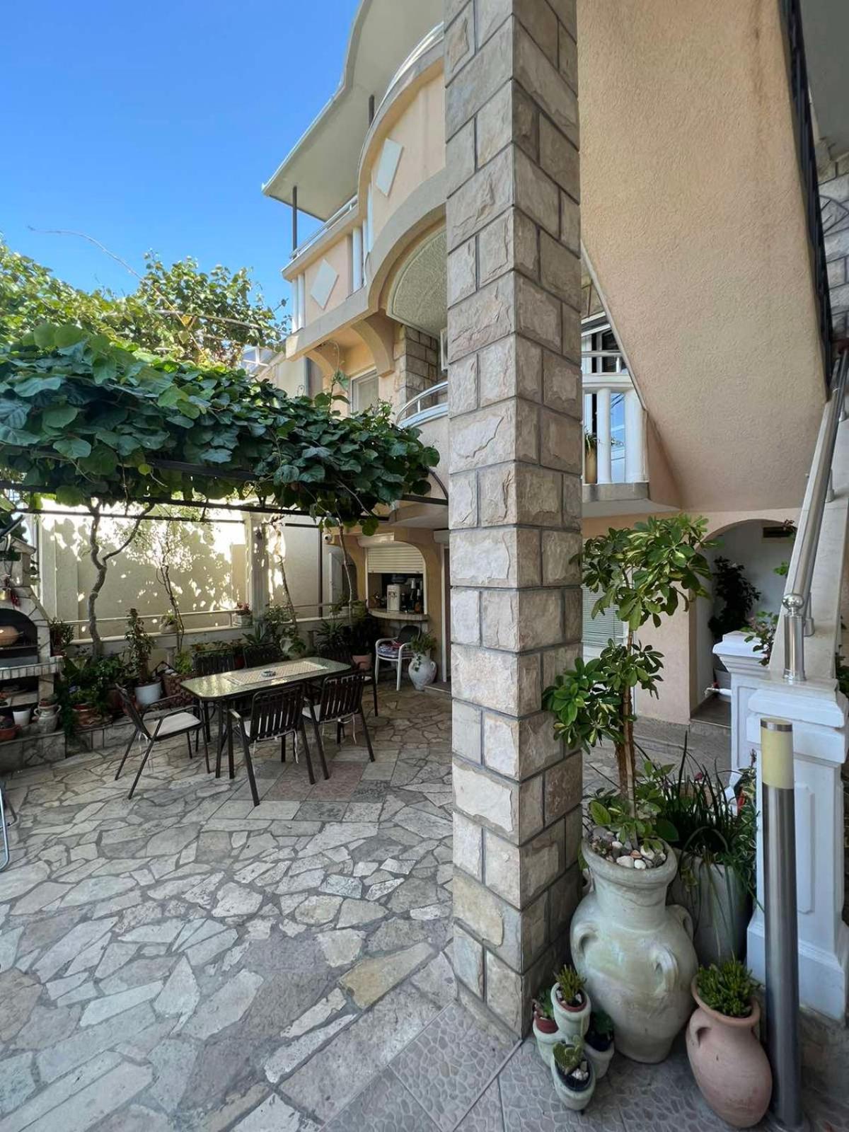 Apartments Moracanin ซูโตมอเร ภายนอก รูปภาพ
