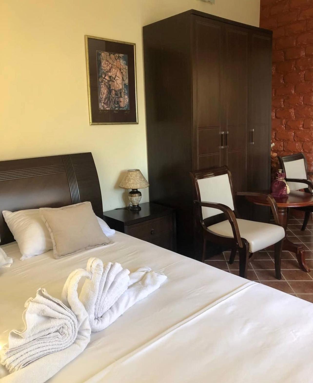 Apartments Moracanin ซูโตมอเร ภายนอก รูปภาพ