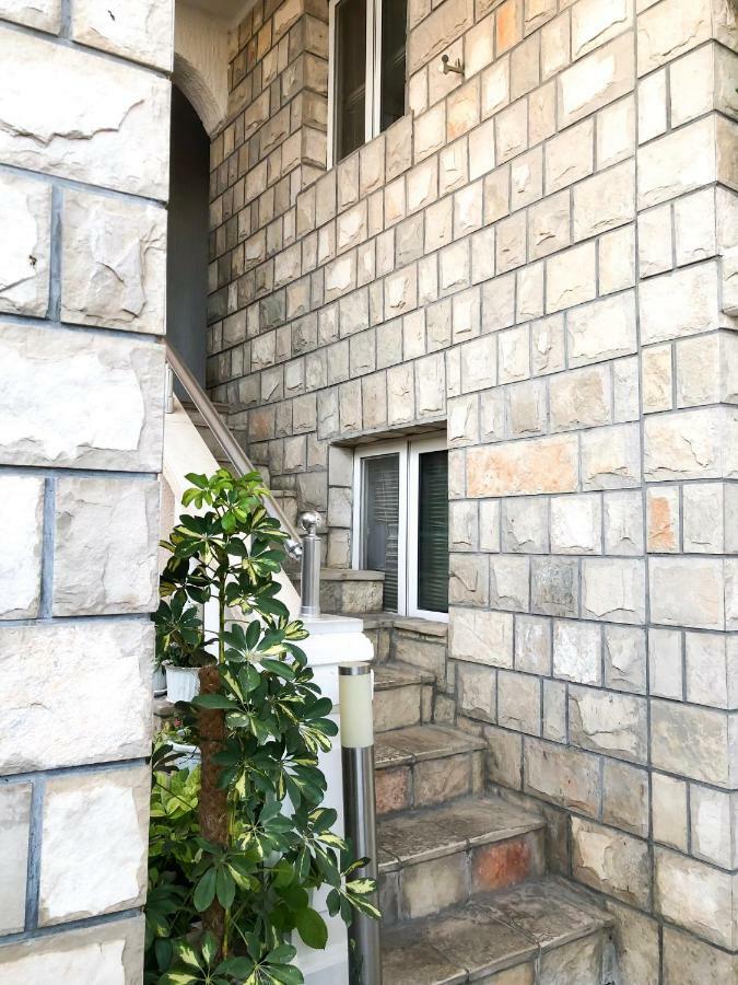 Apartments Moracanin ซูโตมอเร ภายนอก รูปภาพ